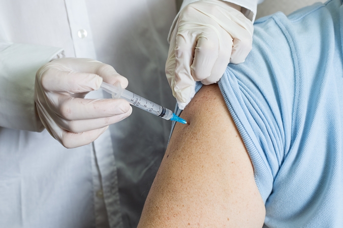 Ispanijoje „AstraZeneca“ vakcina bus skiepijami tik vyresni nei 60 metų amžiaus žmonės