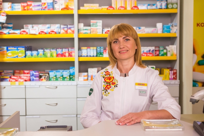 Vaistininkė: vis dar daromos didelės klaidos užsidedant ar nusiimant kaukę