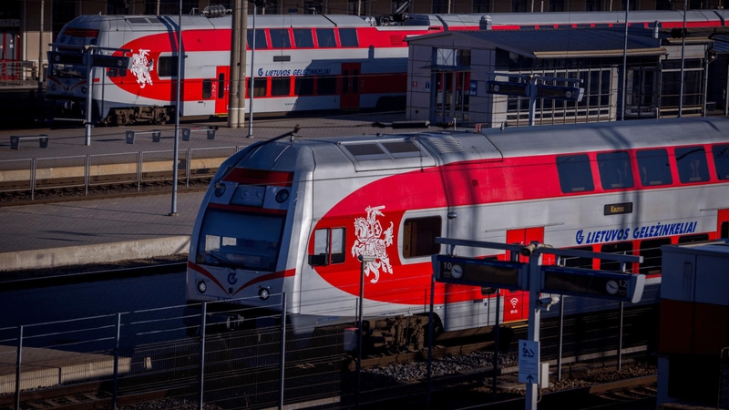 Nuo sekmadienio traukiniai kursuos žiemos laiku