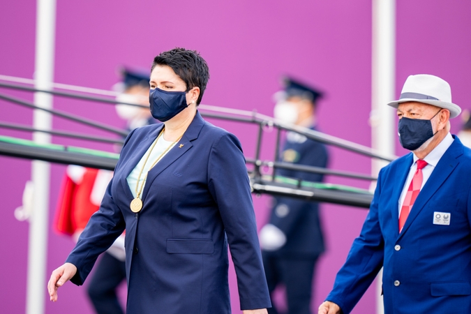 D. Gudzinevičiūtė Tokijuje apdovanojo olimpinius šaudymo medalininkus