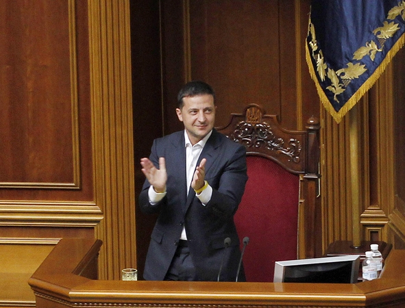 Gyventojų apklausa: 70 proc. ukrainiečių V. Zelenskio darbą vertina teigiamai