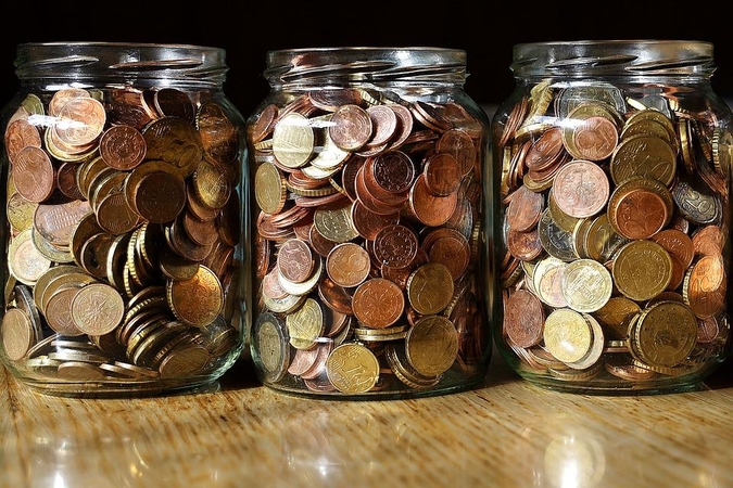 Lietuvos bankas: didėjo einamosios sąskaitos perviršis