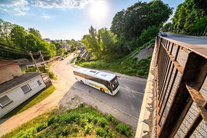 „Kautra“ skelbia visiškai atnaujinusi susisiekimą tarpmiestiniais autobusais