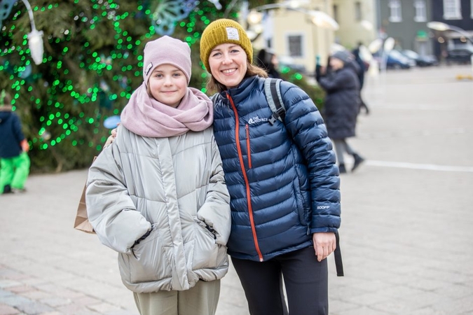 Gyventojai apie kylančią COVID-19 atvejų kreivę: pradedame susigyventi su virusu