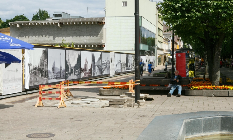Praeivius išgąsdino atsivėrusi duobė