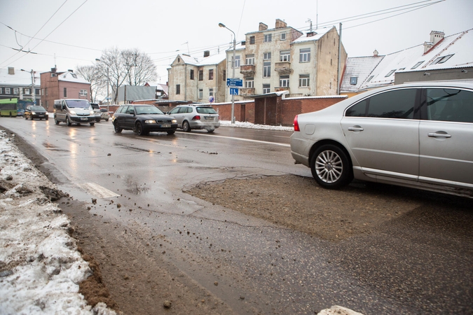 Smegduobė Kauno pilies žiedo pavojaus jau nebekelia