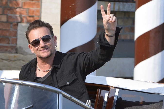 Bono pateko į rimtą dramą pakeliui į Berlyną