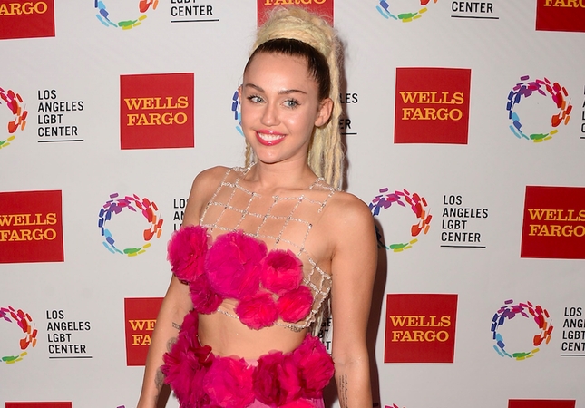 M. Cyrus vaidins W. Alleno televizijos seriale