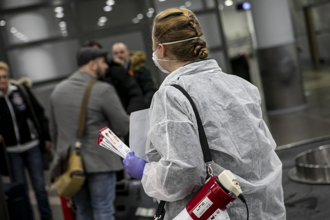 Kaunietis pasidalijo įspūdžiais iš oro uosto: besigrūdantys žmonės ir daug anketų