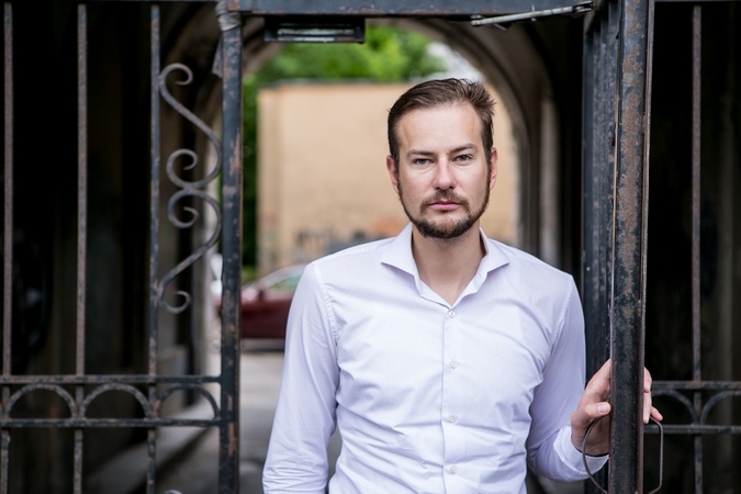 Viešai: apie tai, kad bus užčiauptas pareigūnų, Š.Narbutas socialiniame tinkle paskelbė dieną prieš nuvykdamas į STT.