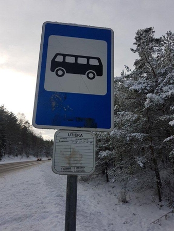 Autobusų stotelėje rastas vyro lavonas (policija prašo pagalbos)