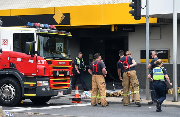 Australijos banke pasidegė vyras: nukentėjo 26 žmonės