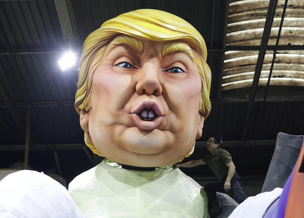 D. Trumpo prekybos karas su Kinija sukels ekonominį žlugimą? 