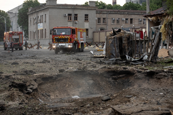 Rusija raketomis bombardavo Dnipro miestą, žuvo trys žmonės