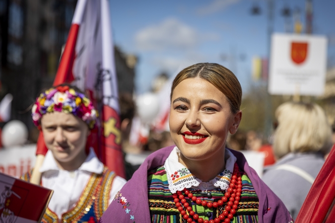 Sostinės gatvėse Lietuvos lenkai paminėjo Gegužės 3-iosios Konstitucijos metines