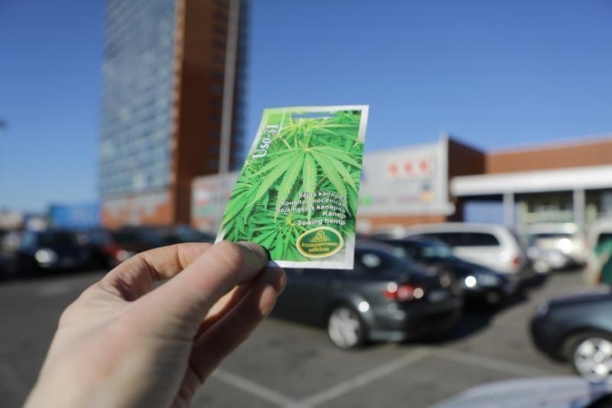 Už nedidelio narkotikų kiekio atsisiuntimą bausmės nešvelnins 