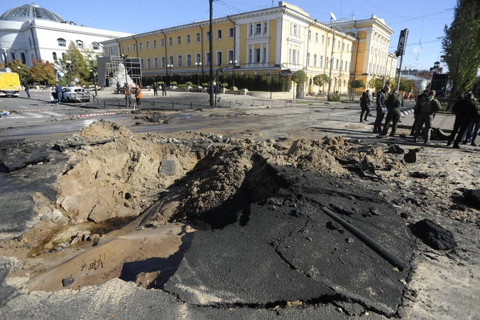 Tai nebuvo kerštas? Baltieji rūmai skelbia šokiruojančių duomenų apie raketų ataką Ukrainoje