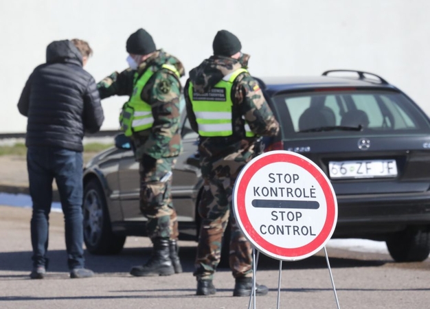 Nuo karantino pradžios į šalį per valstybės sieną neįleista beveik 1,5 tūkst. žmonių