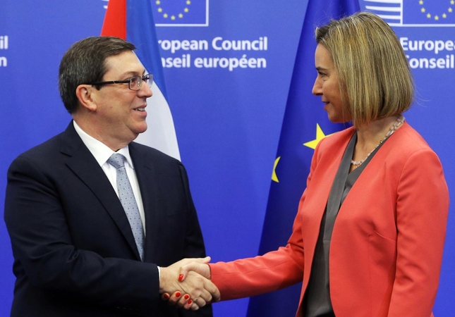 ES ir Kuba pasirašė santykių normalizavimo sutartį