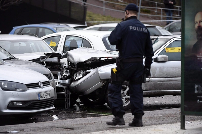 Helsinkyje automobilis rėžėsi į žmones, keturi sužeisti 