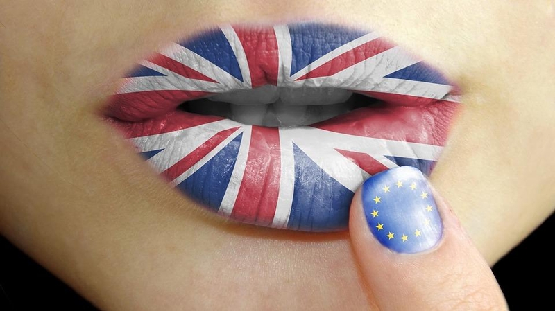 Tiksintis „Brexit“ laikrodis: kada viskas prasidės?