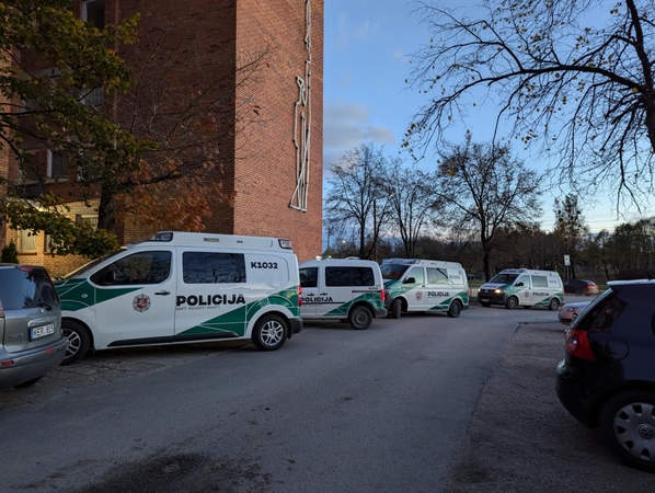 Išpuolis vienoje iš Kauno bažnyčių: tramdyti išsišokėlio atvyko net keturi policijos ekipažai