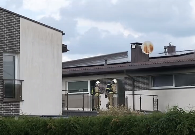 Dėl gaisro Didžiojoje Riešėje kalta saulės elektrinė?