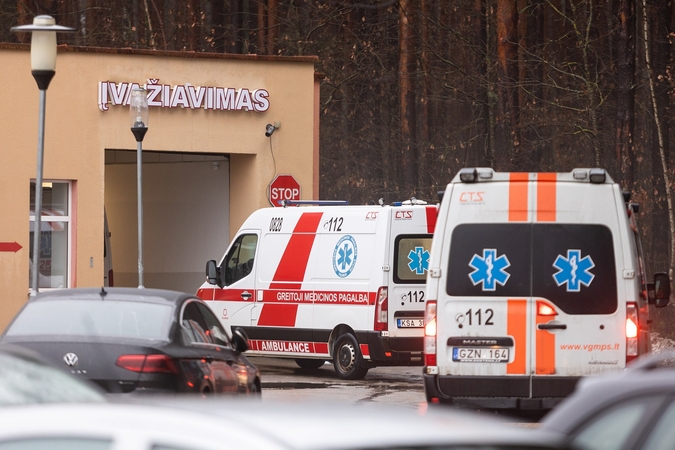 Po nelaimės namuose mažametė iš Alytaus skubiai perduota į Kauno medikų rankas
