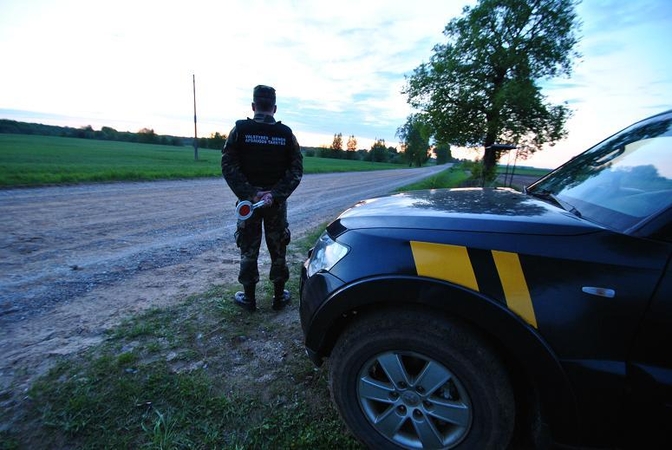 Teisėsaugos ieškotą vyrą išdavė vairuotojo pažymėjimo klastotė