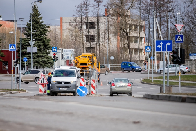 Kauniečiai nesupranta, kodėl kasama neseniai asfaltuota gatvė