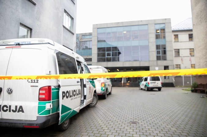Rezultatas: apie Kauno apygardos teismo užminavimą pernai buvo pranešta net du kartus ir abiem atvejais jo darbas buvo sutrikdytas beveik pusdieniui.