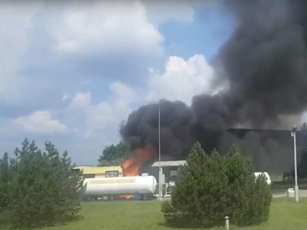 Kas kaltas, kad apdegė paauglė ir suaugęs vyras? Baigiamas gaisro degalinėje tyrimas