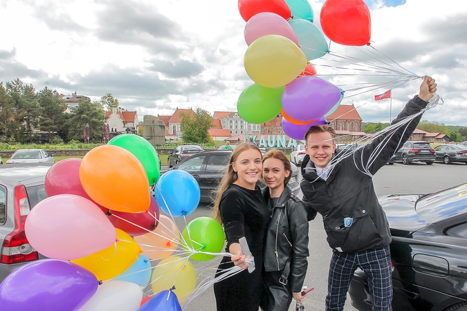 Paskutinis skambutis Kaune per karantiną kitoks, bet kai kurios tradicijos nesikeičia