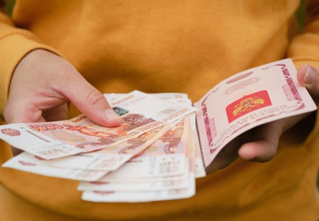 Prezidento patarėja abejoja, ar ES pavyktų vieningai sutarti dėl vizų rusams apribojimo