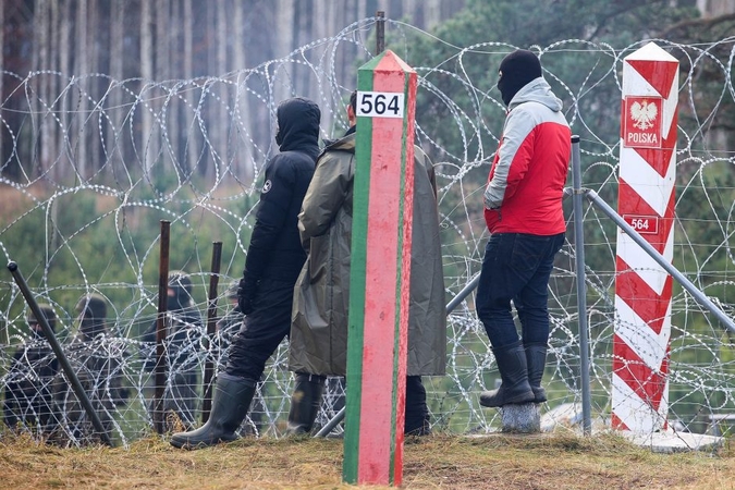 Lietuvos kariuomenės vadas apie situaciją Lenkijos pasienyje: dabar esame pasirengime