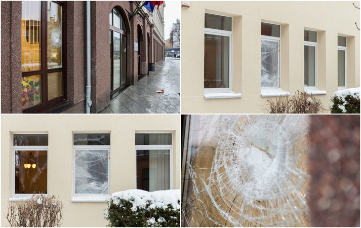 Nesiliauja išpuoliai prieš Kauno apylinkės teismą: vaizdo įrašuose – tas pats asmuo