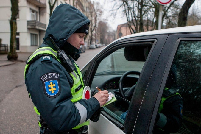 Rytinis reidas nustebino: kauniečiai žiemą pasitiko blaiviai