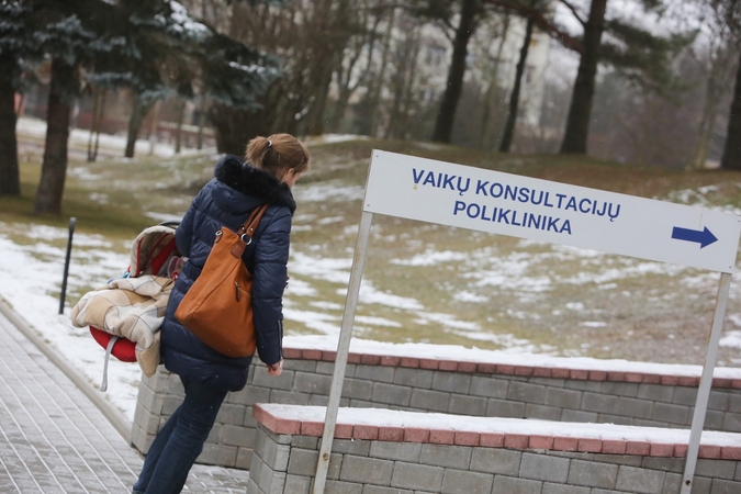 Prašo tėvų: jei vaiko būklė nėra sunki, kreipkitės į šeimos gydytoją