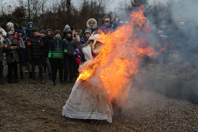 Botanikos sode vyko Užgavėnių šventė