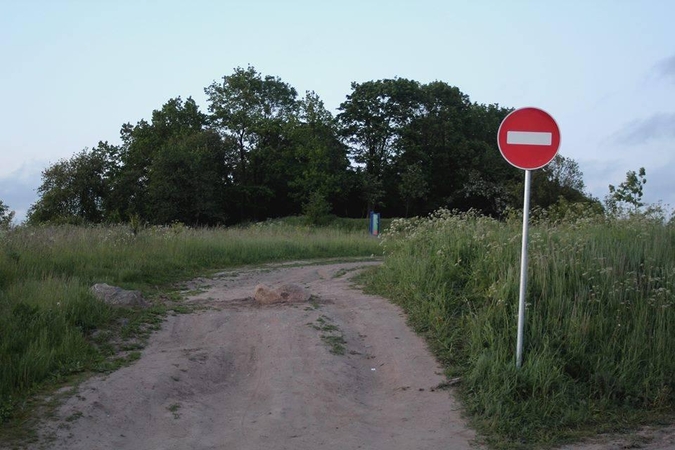 Prie Žardės piliakalnio – naujas ženklas