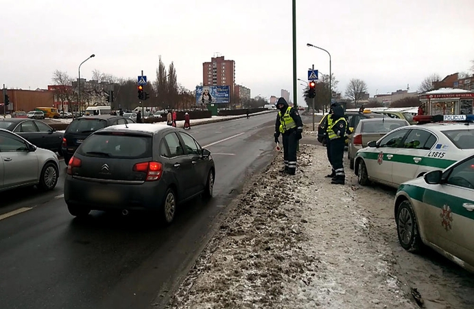 Kelių policininkai drausmino nepaklusnius uostamiesčio vairuotojus