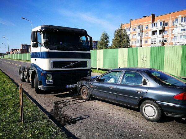 Jūrininkų prospekte žuvo vairuotojas