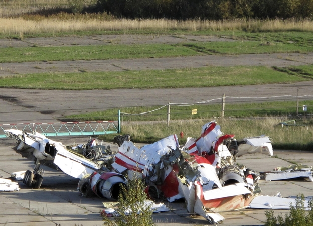 Lenkija pasiruošusi apskųsti Rusiją dėl prezidentinio lėktuvo katastrofos