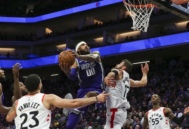 NBA: J. Valančiūno pergalė ir D. Sabonio pralaimėjimas