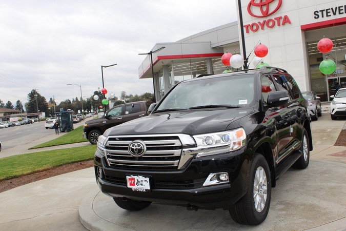 "Toyota Land Cruiser".