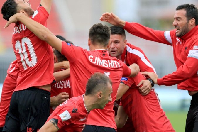 Albanijos futbolininkai nugalėjo makedonus