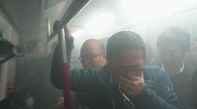 Honkonge per padegimą metropoliteno traukinyje sužeisti 18 žmonių