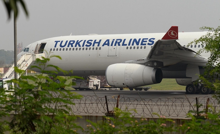 „Turkish Airlines“ lėktuvas dėl bombos grėsmės nukreiptas į Kanadą