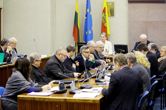 Požiūris: nemažai klaipėdiečių išrinktų politikų įsitikinę, kad atsiskaityti už nuveiktus darbus reikia susitikus su žmonėmis, o ne rašyti ataskaitas.