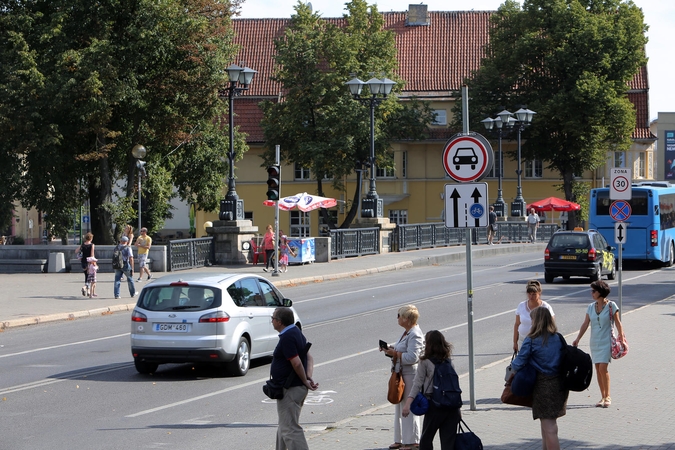 Pažeidėjai Tiltų gatvėje – sezoniniai